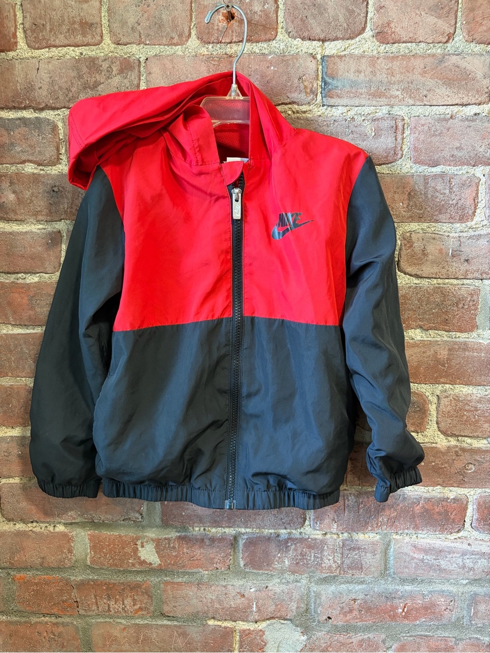 Nike Kids Dri-Fit Red and Black Hooded Windbreaker Jacket youth medium 5/6